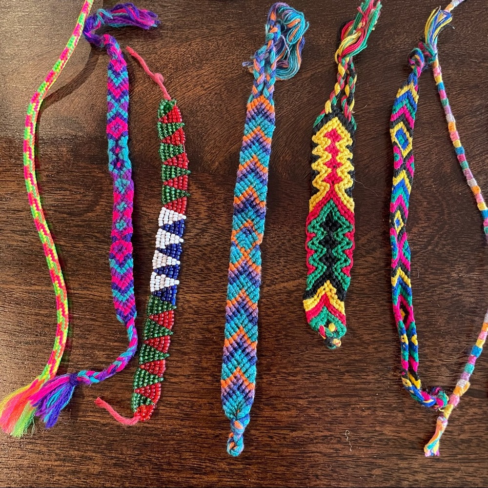 Collection of 90s Friendship Bracelets and Anklets - Picture 7 of 8